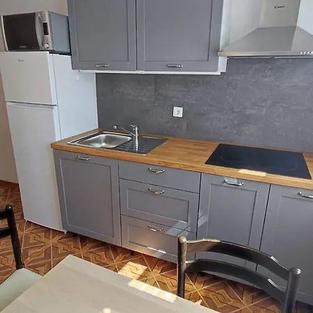 Konukevi Altana Koper